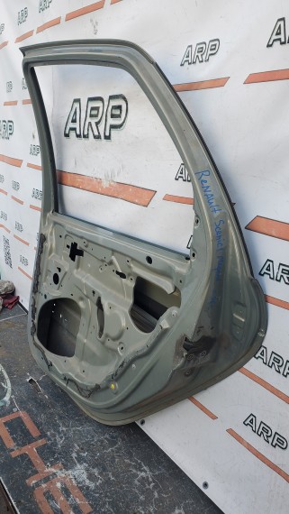 Дверь задняя правая Renault Scenic 1 Megane 1 1996-2003