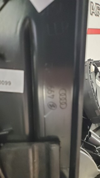 Зеркало переднее правое Audi Q7 2005-2015