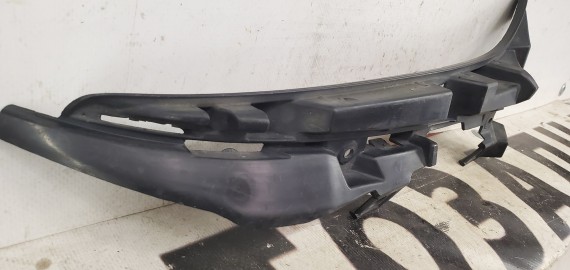 Кронштейн решетки радиатора правый Mazda 6 GJ 2012–н.в.
