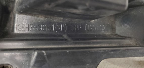 Кронштейн решетки радиатора правый Mazda 6 GJ 2012–н.в.