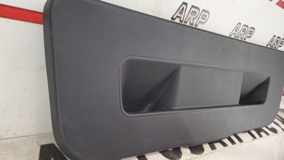 Обшивка крышки багажника Volkswagen Polo 5