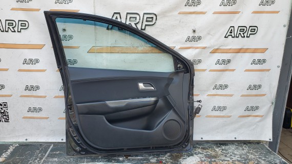 Дверь передняя правая Kia Rio 3 2011-2017