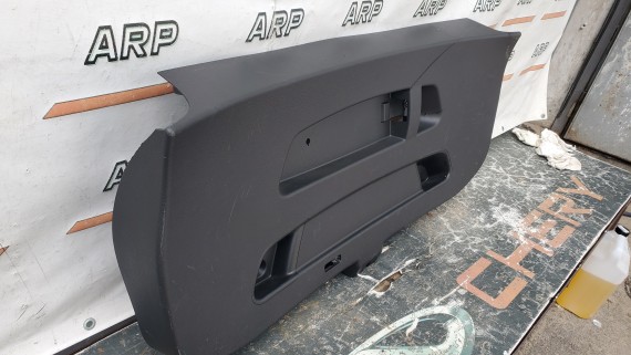 Обшивка крышки багажника BMW X1 E84 2012–2015