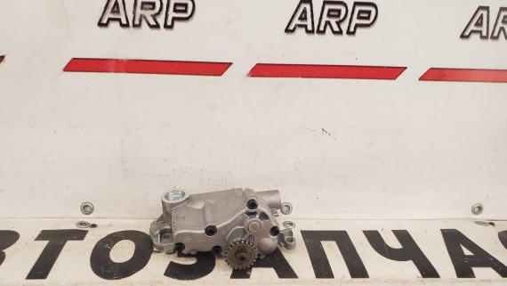 Насос масляный Volkswagen Golf, Jetta,Passat,T5