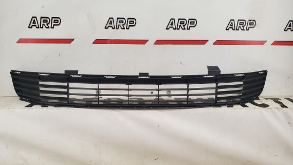 Решетка переднего бампера Toyota Camry 50 V50 2011-2014