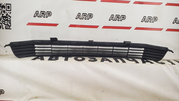 Решетка переднего бампера Toyota Camry 50 V50 2011-2014