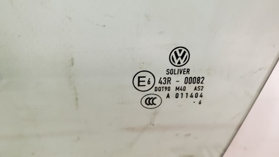 Стекло двери переднее левое Volkswagen Passat B6 2005-2011