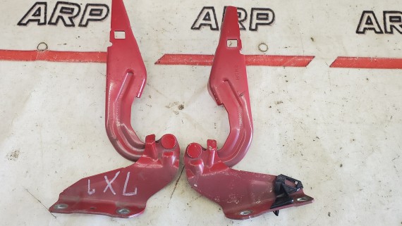 Петля капота левая правая Mitsubishi Outlander 2 XL 2005–2012