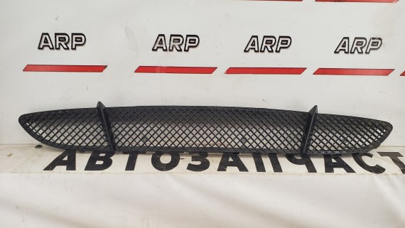 Решетка в бампер центральная Bmw 1-Series E87 2004–2007