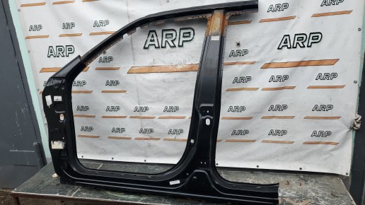 Боковина кузова левая Nissan Xtrail T30 2000-2007