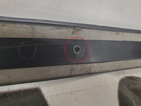 Молдинг двери передней правой Opel Meriva A 2002-2010