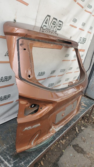 Крышка багажника Ford Kuga 2 2012-2019