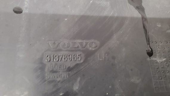 Накладка переднего бампера левая Volvo XC70 2 2007-2016