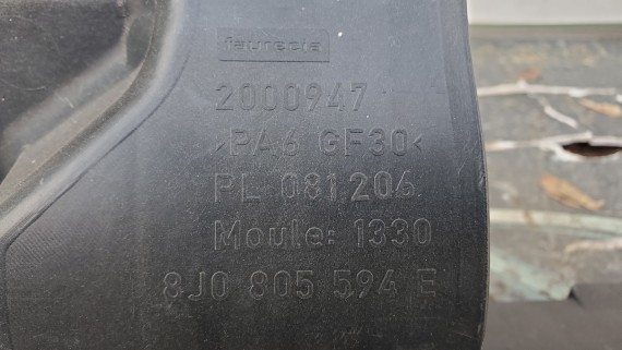 Передняя панель (телевизор) Audi TT 2006-2010