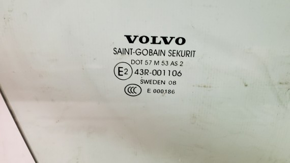 Стекло двери переднее правое Volvo V70 XC70 S80 2007-2013
