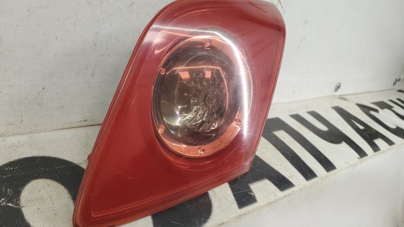 Фонарь внутренний правый Mazda 3 Bk 2003-2006