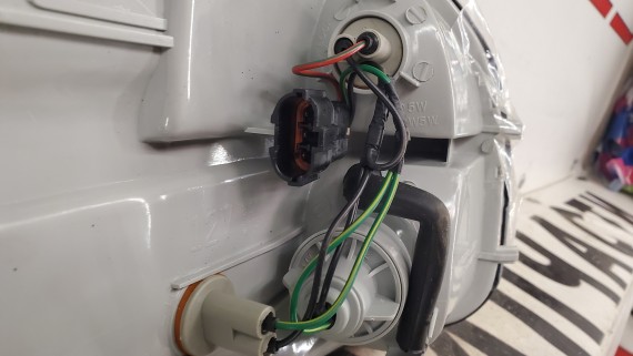 Поворотник левый передний Hyundai Porter 1 1996-2010