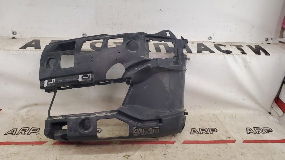 Кронштейн переднего бампера левый BMW 5 G30 2020-н.в.