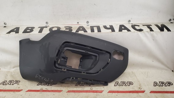 Накладка переднего бампера правая Volvo XC70 2 2007-2016