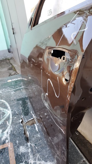 Дверь передняя левая Renault Duster 1 2010–2021