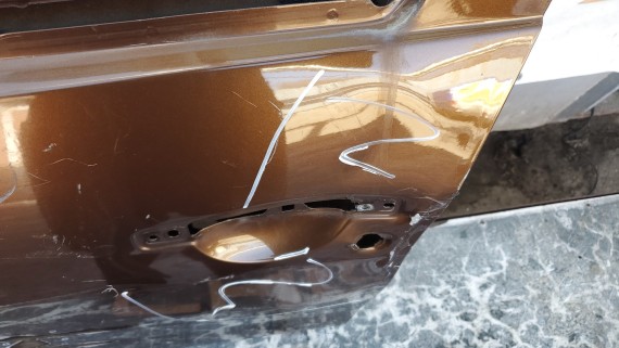 Дверь передняя левая Renault Duster 1 2010–2021