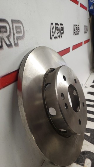 Тормозной диск задний Mercedes-Benz C-Class W202 W124