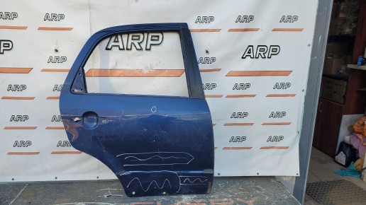 Дверь задняя правая Suzuki SX4 2006-2013 HB