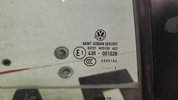 Форточка двери задняя правая Volkswagen Passat CC 2008-2017