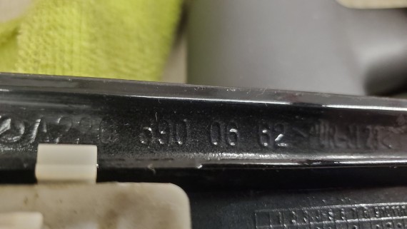 Молдинг двери передний правый Mercedes-Benz S-Class W220 1998-2005