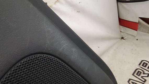 Обшивка двери задней левой Jeep Grand Cherokee WK2 2010-2022