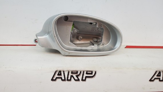 Корпус правого зеркала Lexus SC 2001-2010г