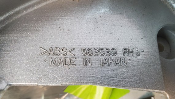 Корпус правого зеркала Lexus SC 2001-2010г