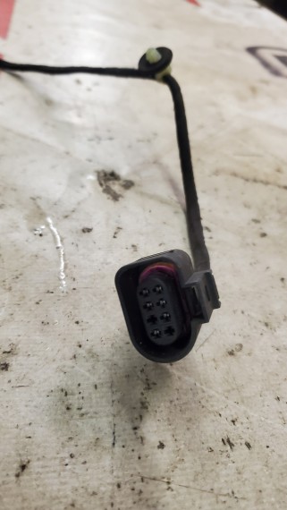 Стеклоподъемник задний правый Volkswagen Passat B6 2005-2010