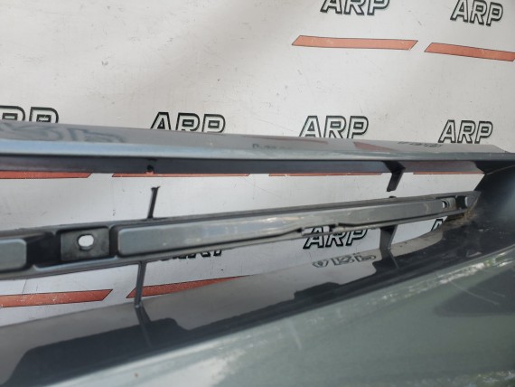 Бампер передний Toyota Prius NHW20 2003-2009