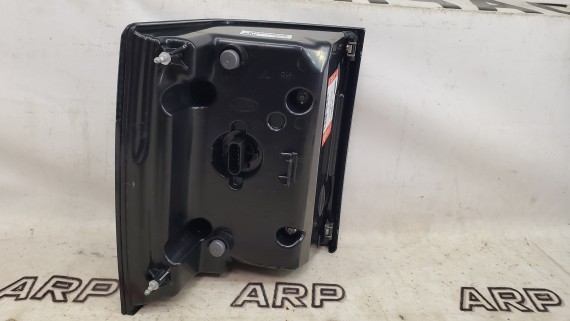 Фонарь задний правый Land Rover Range Rover 3 L322 2002-2012
