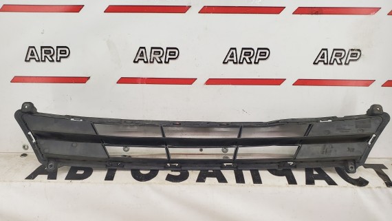 Решетка бампера передняя Hyundai Solaris 1 2010-2017