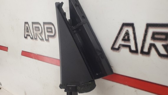 Внутренняя накладка стекла задней правой двери Nissan Murano z51 2008-2015
