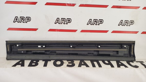 Накладка двери передняя правая Audi Q3 1 8U 2011-2014