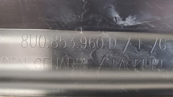 Накладка двери передняя правая Audi Q3 1 8U 2011-2014