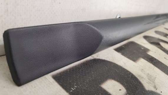 Молдинг двери задней правой Renault Logan 1 2004—2009