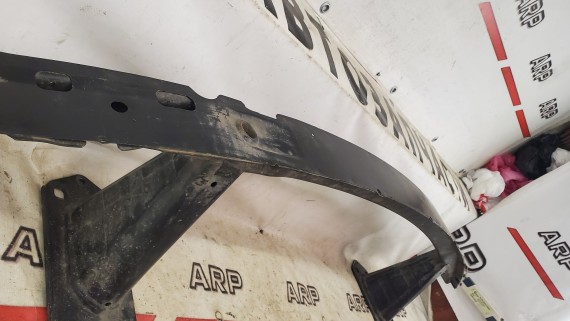 Усилитель переднего бампера BMW 1 E81 E87 2004–2014