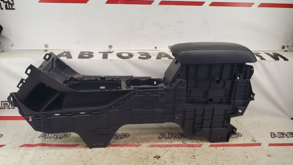Центральная консоль Москвич 3 JAC JS4 2022-н.в.