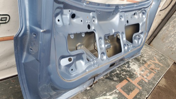 Дверь багажника Nissan Micra K12 2002-2010