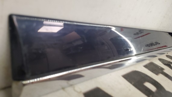 Молдинг двери задней правой Audi A8 D3 Lоng 2004-2010