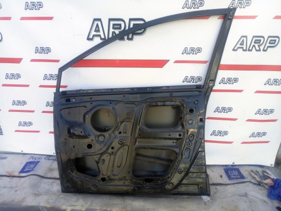Дверь передняя правая Toyota Corolla Verso 2004-2009