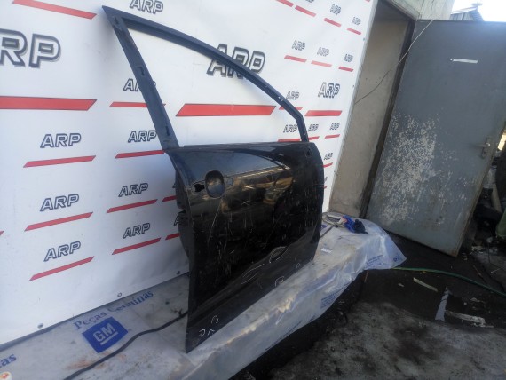Дверь передняя правая Toyota Corolla Verso 2004-2009