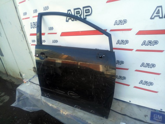 Дверь передняя правая Toyota Corolla Verso 2004-2009