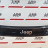 Накладка двери багажника  Jeep Grand Cherokee WK2 2013-2022