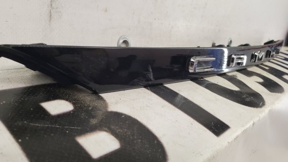 Накладка крышки багажника Toyota Camry 70 v70 2017-2021