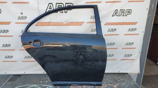 Дверь задняя правая Toyota Avensis 2 t250 седан 2003-2009